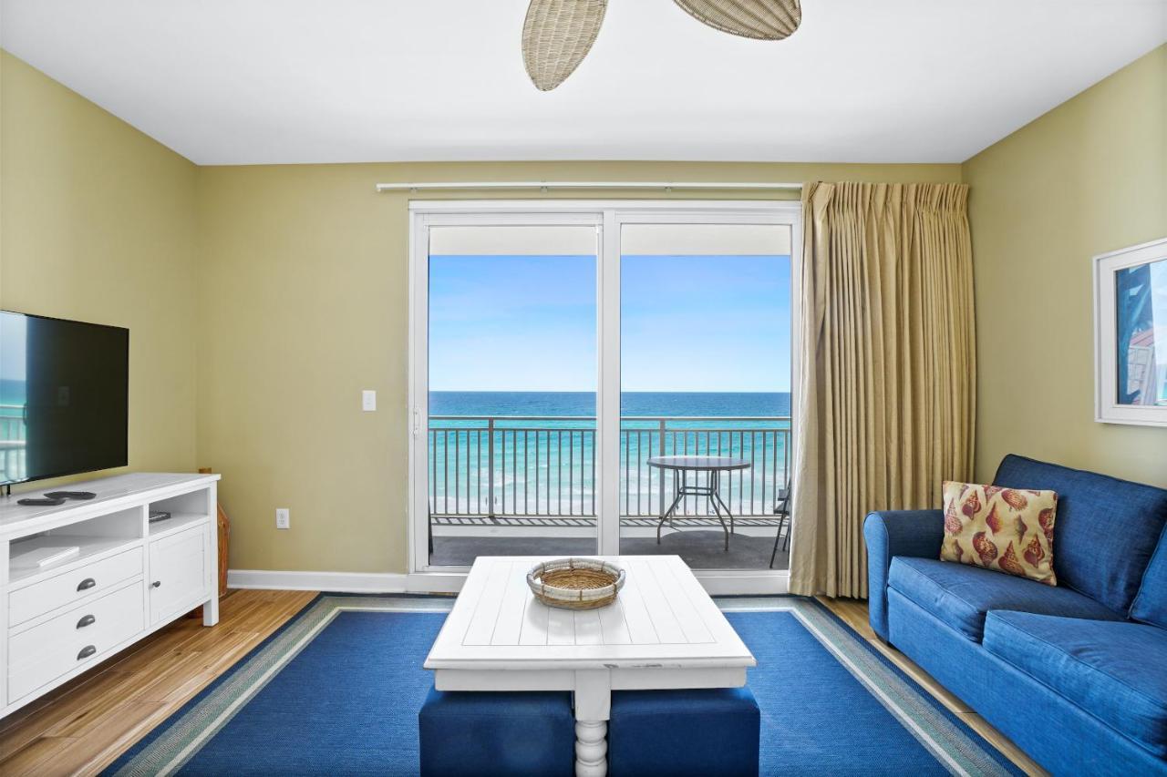 One-Bedroom Apartment 305W