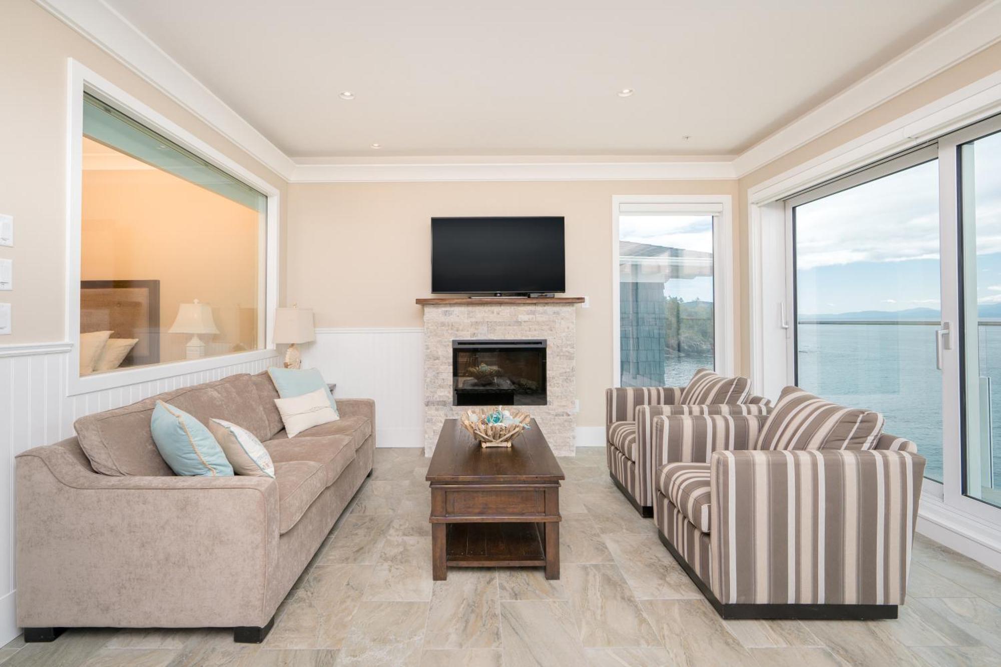 1 Bedroom Pacific View,695473419:JPEG