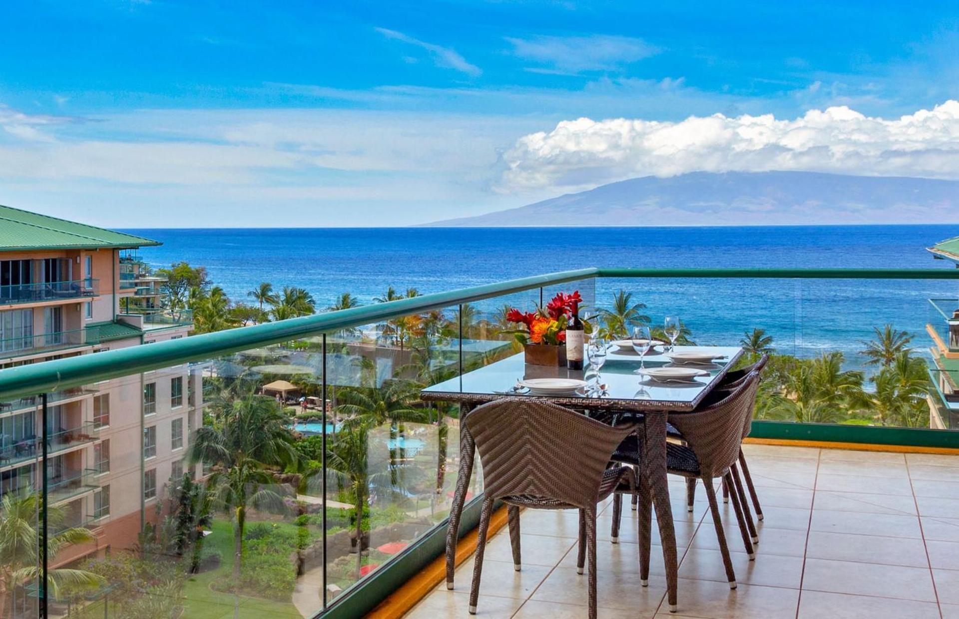 Two-Bedroom Premier Apartment with Ocean View