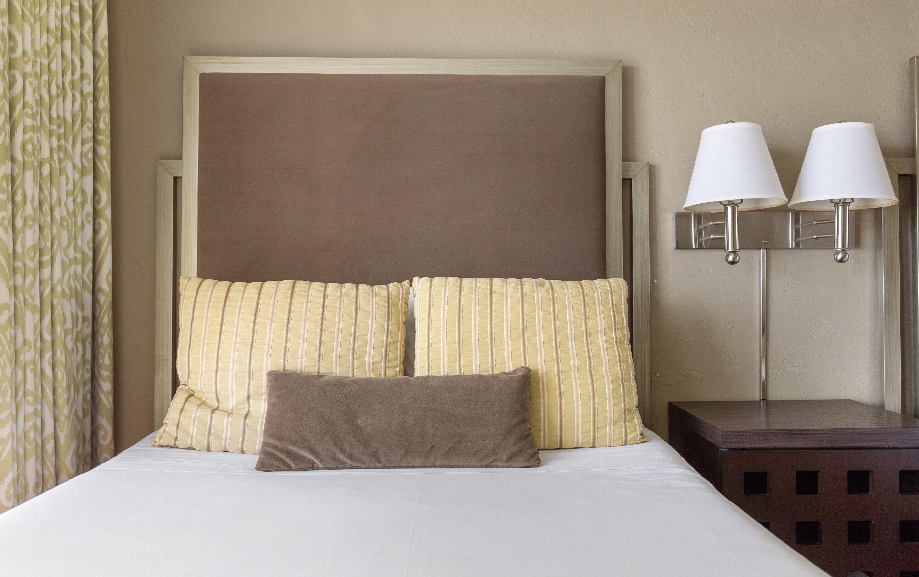 Pool View One Bedroom Suite 2 Double Bed with Sofa Bed