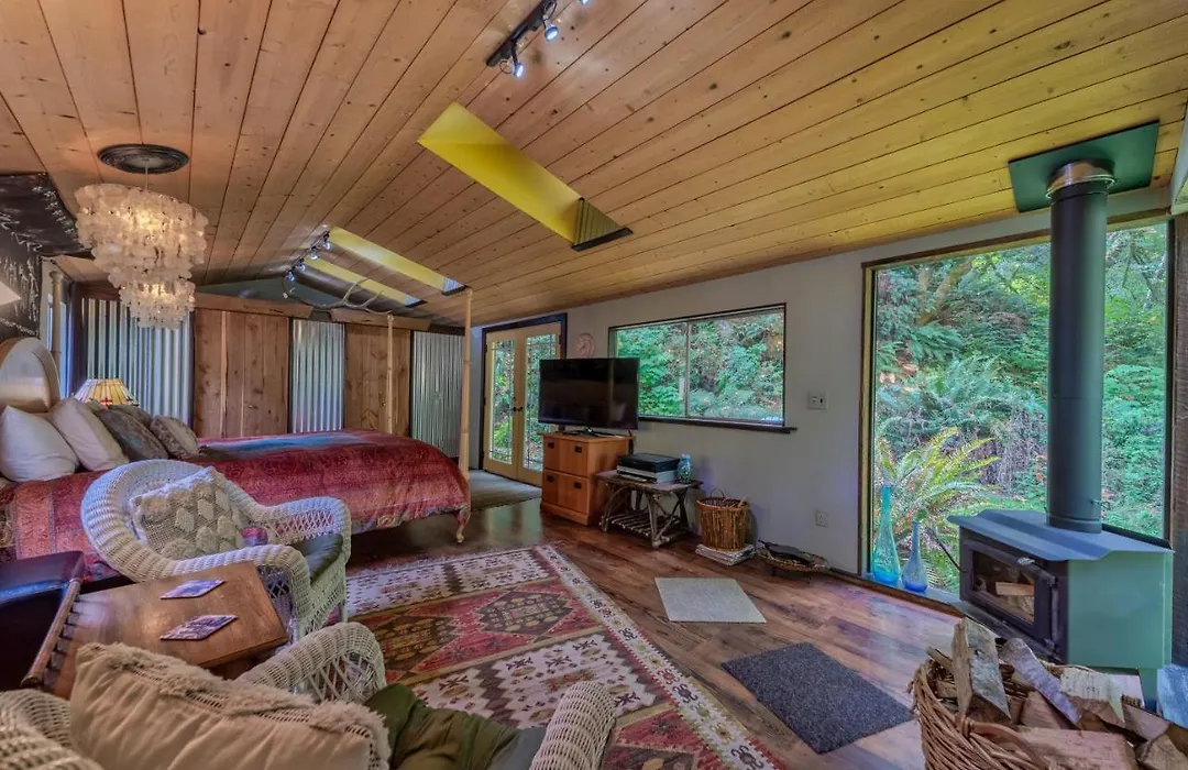 Stone Lagoon Cabin-1