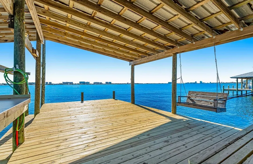 Sunny South By Meyer Vacation Rentals-1