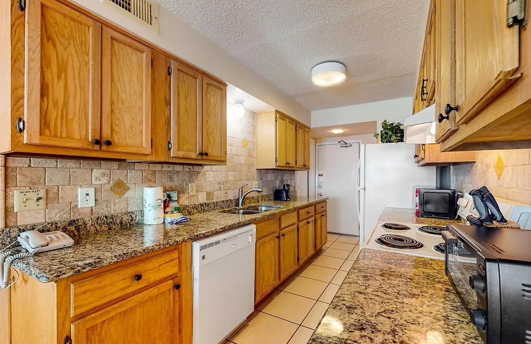 Island Shores Condos-1