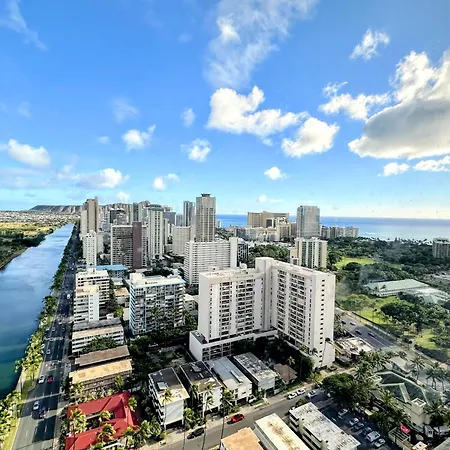 Vacation Rental Studios At Hawaiian Monarch-3