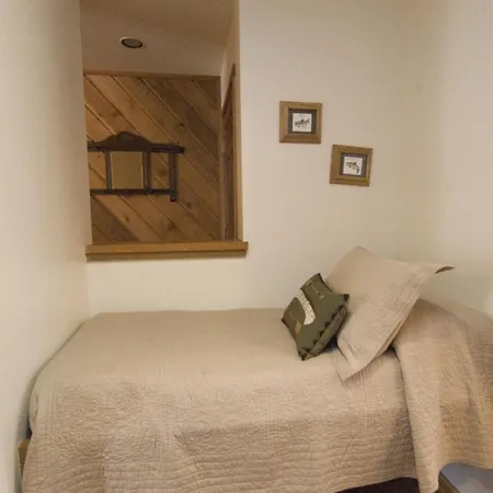 Snowcreek Resort Vacation Rentals-3