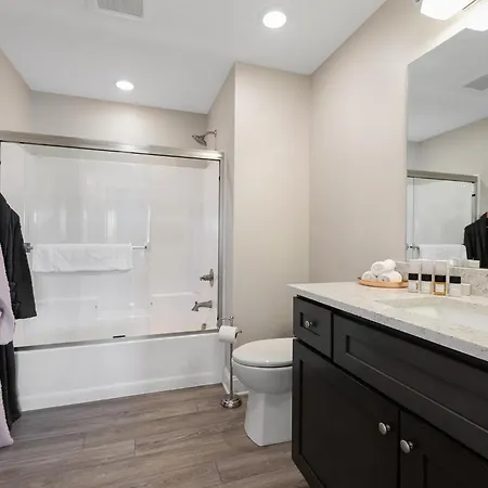 539 Bay Street Traverse City - Luxury Downtown Residences-2