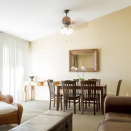 Sea Breeze Vacation Rentals-3