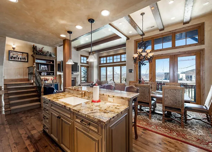 Vintage On The Strand By All Seasons Resort Lodging Park City