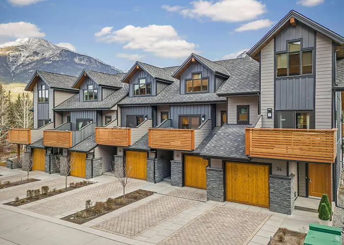 Spring Creek Vacations Aparthotel Canmore
